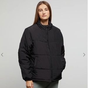 Lightweight Puffer Jacket in black